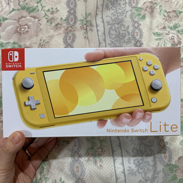 Nintendo Switch Lite イエロー