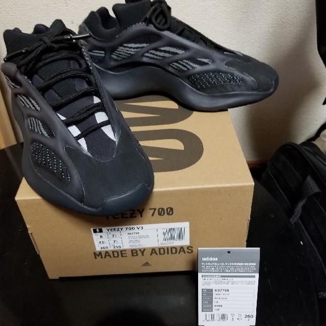 adidas(アディダス)のadidas YEEZY 700 v3 ALVAH メンズの靴/シューズ(スニーカー)の商品写真