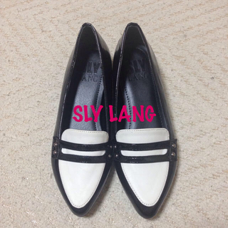 スライラング(SLY LANG)のポインテッドローファーパンプスS(ローファー/革靴)