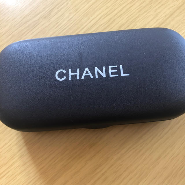 CHANEL(シャネル)の正規品CHANELサングラスケース レディースのファッション小物(サングラス/メガネ)の商品写真