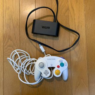 ニンテンドーゲームキューブ(ニンテンドーゲームキューブ)のゲームキューブコントローラーとWii u接続タップのセット(家庭用ゲーム機本体)