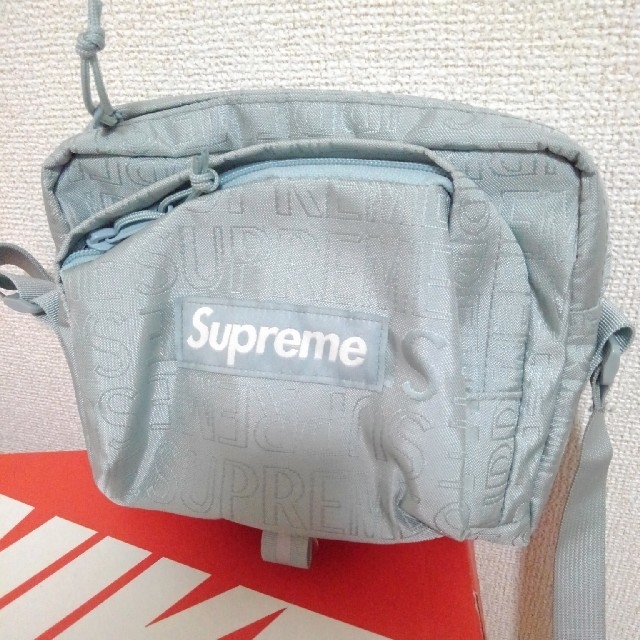 Supreme　ショルダー　アイスブルー