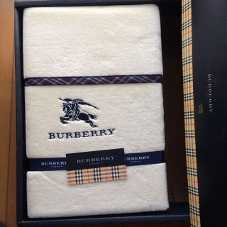 バーバリー(BURBERRY)のバーバリー   コットンボアシーツ  お値下げしました‼️(シーツ/カバー)