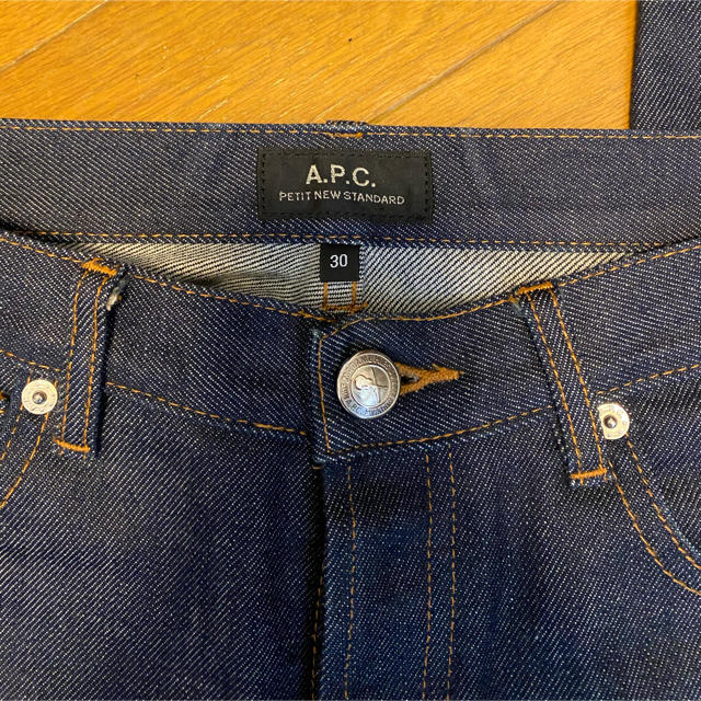 A.P.C(アーペーセー)のA.P.C ジーンズ　プチニュースタンダード　サイズ30 メンズのパンツ(デニム/ジーンズ)の商品写真