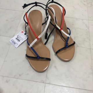 ザラ(ZARA)のZARAサンダル36新品　(サンダル)