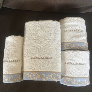 ローラアシュレイ(LAURA ASHLEY)のローラアシュレイ　フェイスタオル＊ゲストタオル4枚(タオル/バス用品)