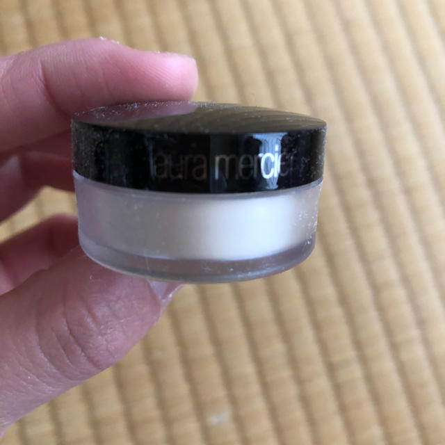 laura mercier(ローラメルシエ)のローラメルシエ パウダー、プライマー試供品セット コスメ/美容のキット/セット(サンプル/トライアルキット)の商品写真