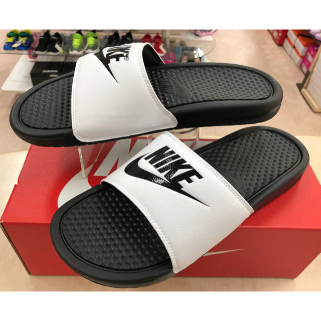 NIKE(ナイキ)のNIKEナイキ BENASSI JDI 28.0cmベナッシ シャワーサンダル  メンズの靴/シューズ(サンダル)の商品写真