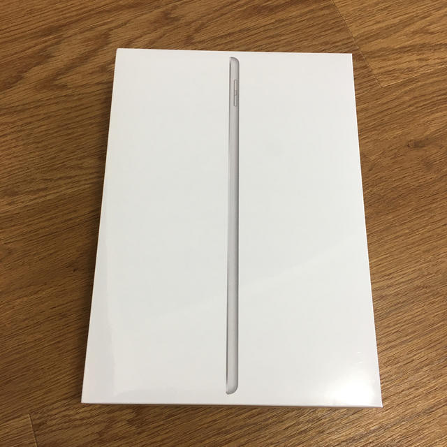 iPad MW782J/A 128GB シルバー 新品未開封スマホ/家電/カメラ