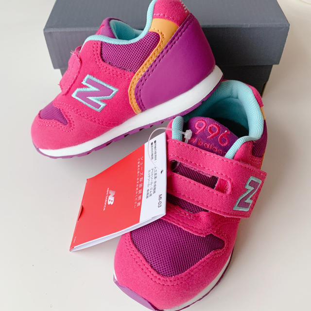 New Balance(ニューバランス)の14.5 新品 ニューバランス スニーカー 996 マゼンダ パープル キッズ キッズ/ベビー/マタニティのベビー靴/シューズ(~14cm)(スニーカー)の商品写真