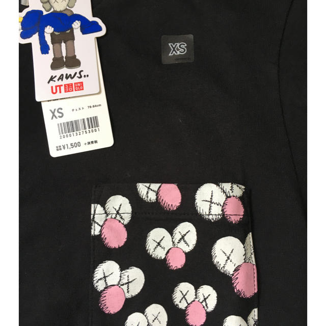 UNIQLO(ユニクロ)のユニクロ　カウズ　Tシャツ レディースのトップス(Tシャツ(半袖/袖なし))の商品写真