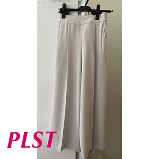 プラステ(PLST)のPLST プラステ　ワイドパンツ　グレー　Oggi VERY 通勤コーデ⭐️新品(カジュアルパンツ)