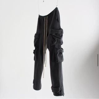 リックオウエンス(Rick Owens)の3D POCKET CARGO PANTS (ワークパンツ/カーゴパンツ)