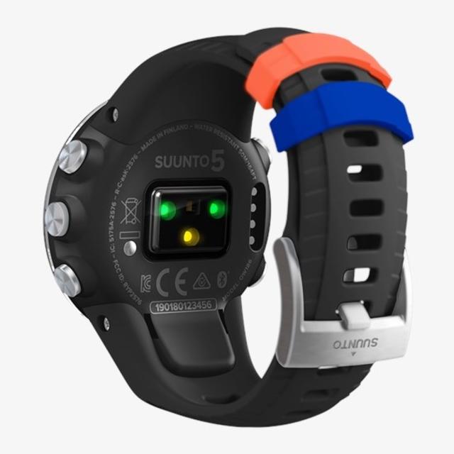 SUUNTO(スント)の【新品未使用】スント 5 BLACK STEEL （保証残） スポーツ/アウトドアのランニング(その他)の商品写真