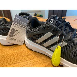 アディダス(adidas)の新品 adidas 22.5 (スニーカー)