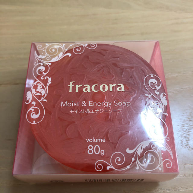 フラコラ(フラコラ)のfracora   モイスト&エナジーソープ　　日本製 コスメ/美容のボディケア(ボディソープ/石鹸)の商品写真