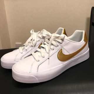 ナイキ(NIKE)のNIKE スニーカー ウィメンズ コートロイヤルAC(スニーカー)