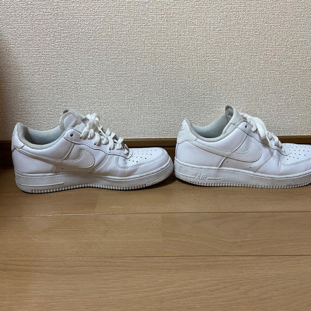 NIKE(ナイキ)の【27.0】NIKE AIR FORCE 1 07 エアフォース 1 メンズの靴/シューズ(スニーカー)の商品写真