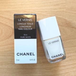 シャネル(CHANEL)のCHANEL マニキュア　限定色　711ピュアホワイト(マニキュア)