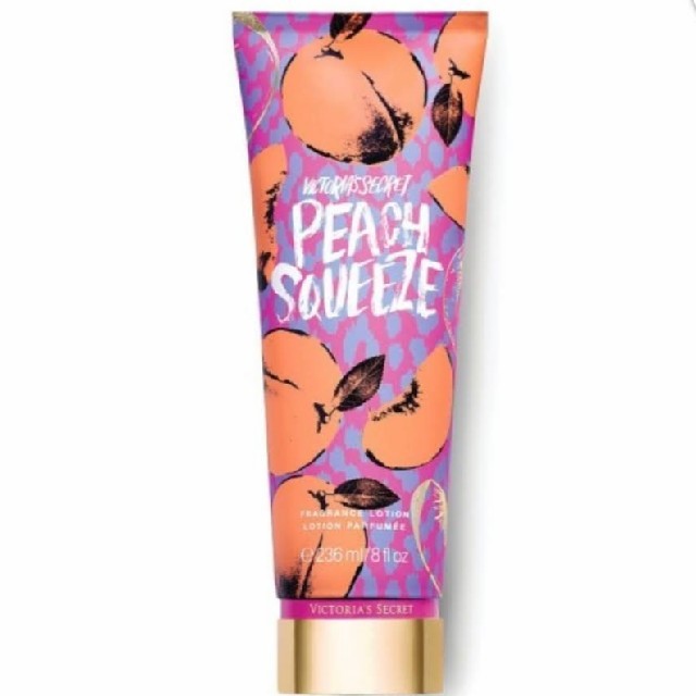 Victoria's Secret(ヴィクトリアズシークレット)のVictoria's secret berry peach ベリー　ピーチ　2本 コスメ/美容のボディケア(ボディクリーム)の商品写真