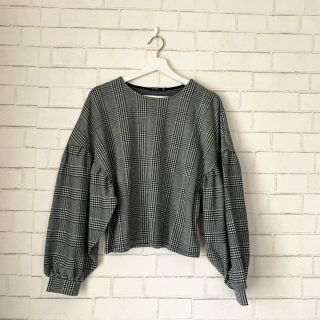 ベルシュカ(Bershka)の【新品•未使用】Bershka TOPS(カットソー(長袖/七分))