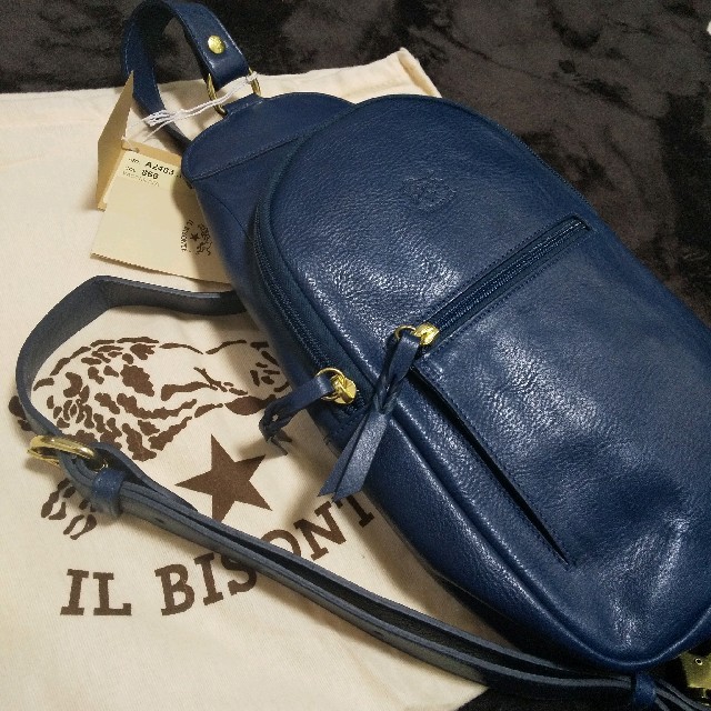 IL BISONTE - 新品 イルビゾンテ 本革 レザー ボディバッグ ショルダー
