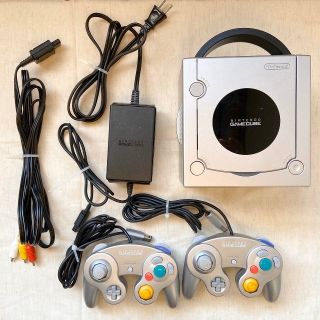 ニンテンドーゲームキューブ(ニンテンドーゲームキューブ)のニンテンドーゲームキューブ(家庭用ゲーム機本体)