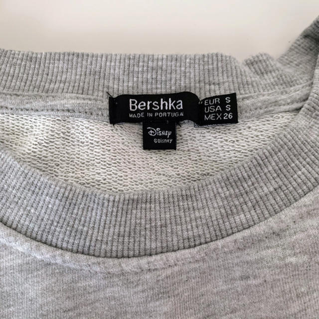 Disney(ディズニー)のBershka ディズニー TOPS レディースのトップス(トレーナー/スウェット)の商品写真