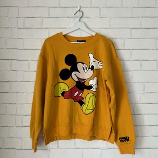 ディズニー(Disney)のBershka ディズニー TOPS(トレーナー/スウェット)