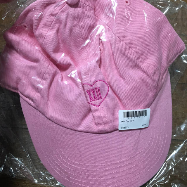 AKB48(エーケービーフォーティーエイト)の最終値下げ 22market キャップ ピンク ロゴ レディースの帽子(キャップ)の商品写真