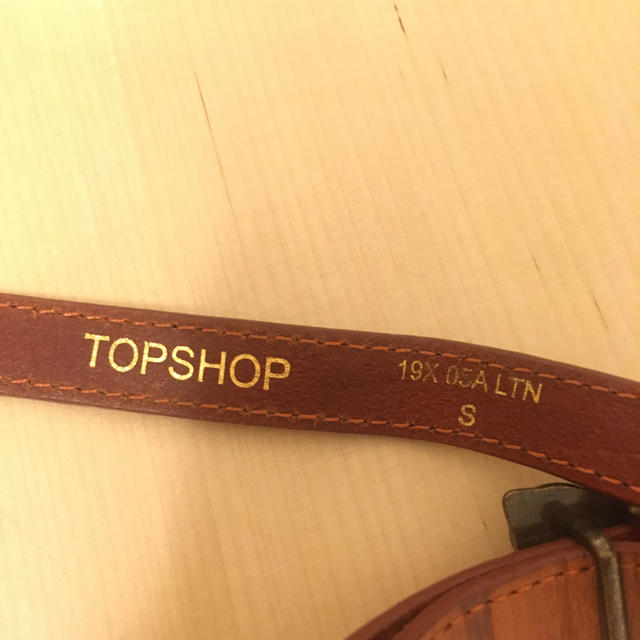 TOPSHOP(トップショップ)の『専用　新体操れいり様』TOP SHOP ベルト　茶色 レディースのファッション小物(ベルト)の商品写真