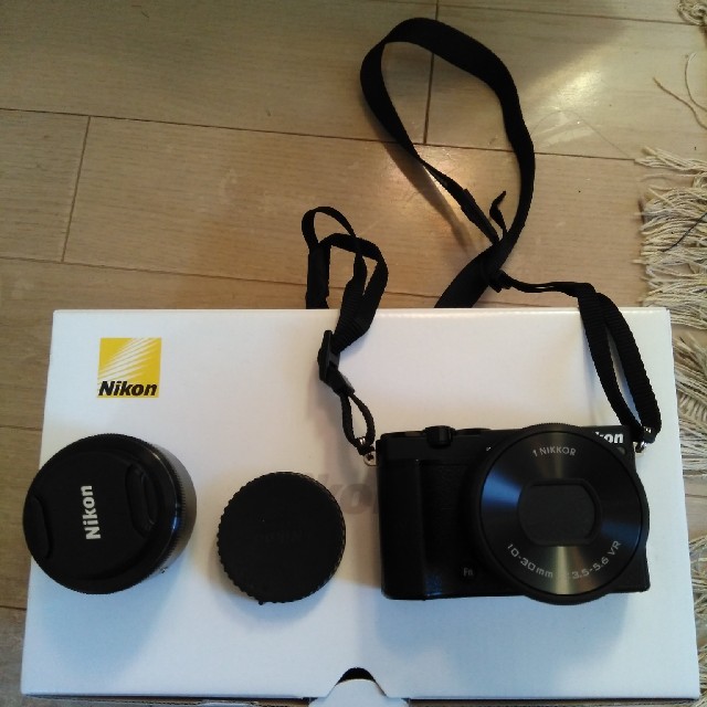 Nikon NIKON 1 J5 BLACK