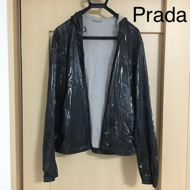 Prada 光沢ブルゾン Sサイズ