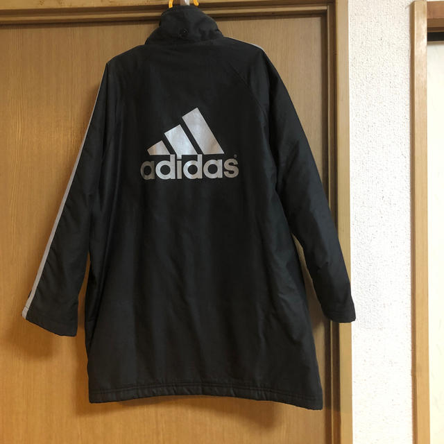 adidas(アディダス)のアディダス  コート　130cm キッズ/ベビー/マタニティのキッズ服男の子用(90cm~)(コート)の商品写真