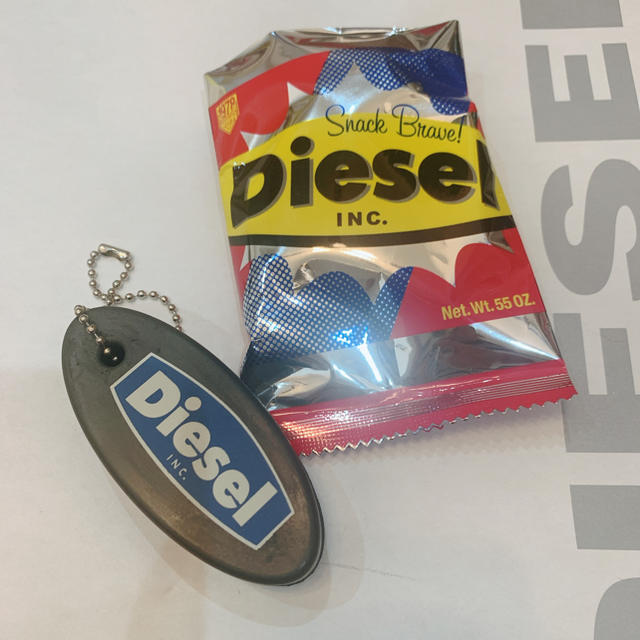 DIESEL(ディーゼル)の🔑ホルダー⭐️Dieselノベルティーセット⭐️ エンタメ/ホビーのコレクション(ノベルティグッズ)の商品写真