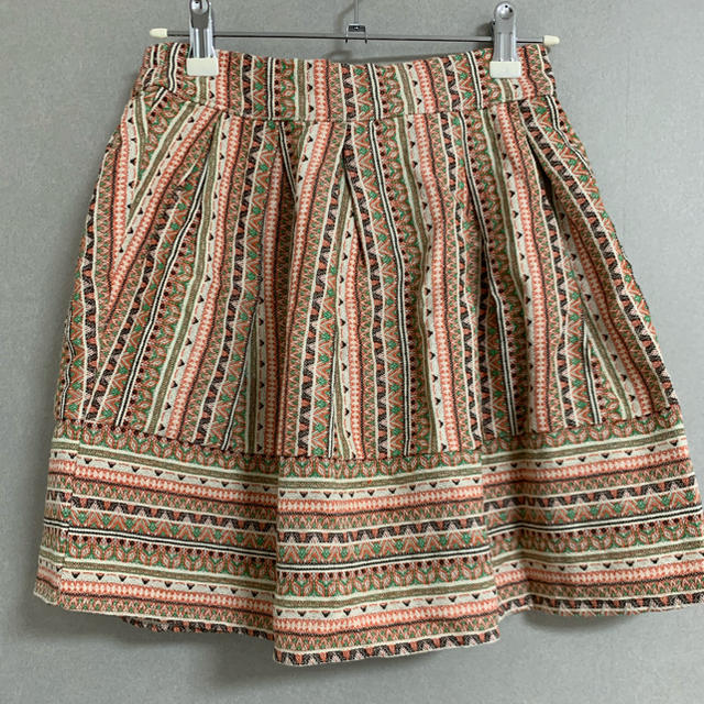 DouDou(ドゥドゥ)のDOU DOUスカート レディースのスカート(ひざ丈スカート)の商品写真