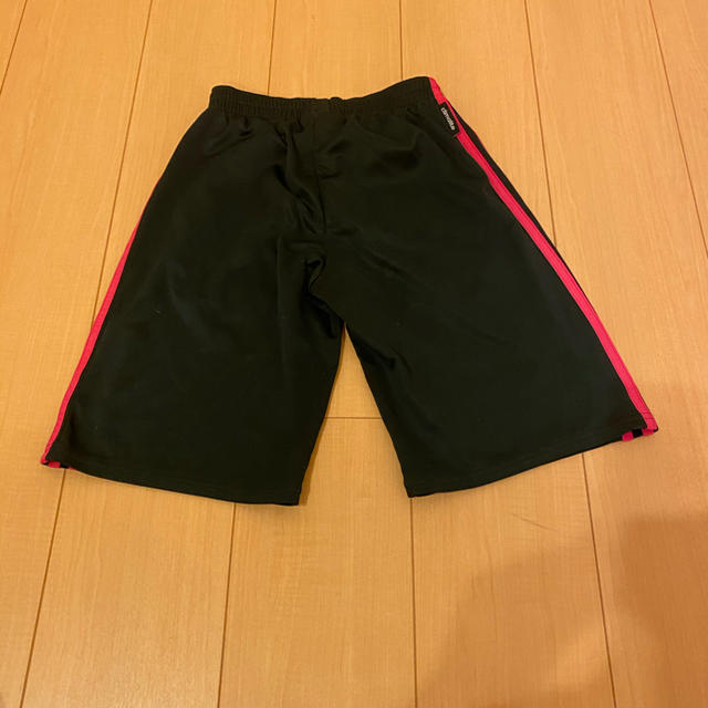 adidas(アディダス)のadidas 女児　ハーフパンツ キッズ/ベビー/マタニティのキッズ服女の子用(90cm~)(パンツ/スパッツ)の商品写真