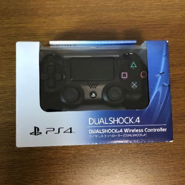 SONY(ソニー)の 【新品未開封】PS4 DUALSHOCK 4　ワイヤレスコントローラー エンタメ/ホビーのゲームソフト/ゲーム機本体(その他)の商品写真