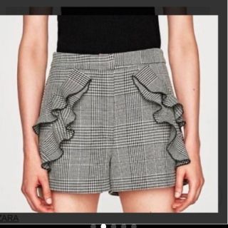 ザラ(ZARA)のZARA　チェック柄　フリル　ショートパンツ(ショートパンツ)