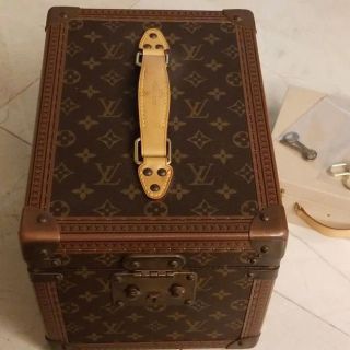 ルイヴィトン(LOUIS VUITTON)のほぼ未使用　ルイヴィトン メイクボックス モノグラムトランク　ボワットフラコン(メイクボックス)