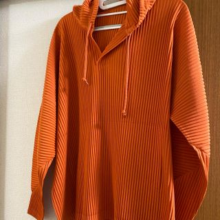 イッセイミヤケ(ISSEY MIYAKE)のオムプリッセ　パーカー(パーカー)