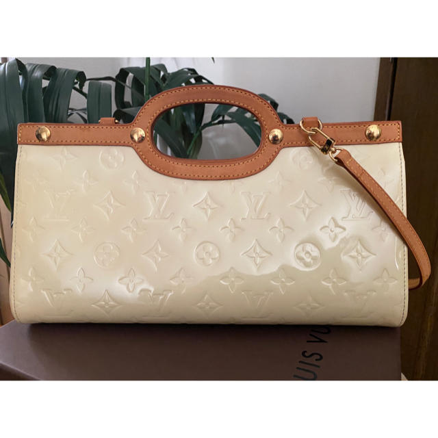 Cd5. LOUIS VUITTON ヴェルニ ハンドバッグ ゴールド トートバッグ