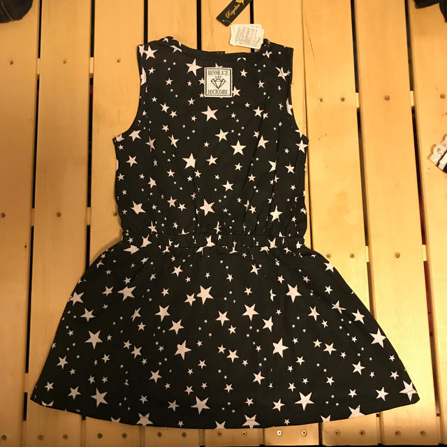 Rayalice(レイアリス)の値下げ☆新品未使用　レイアリス　ワンピース　140センチ キッズ/ベビー/マタニティのキッズ服女の子用(90cm~)(ワンピース)の商品写真