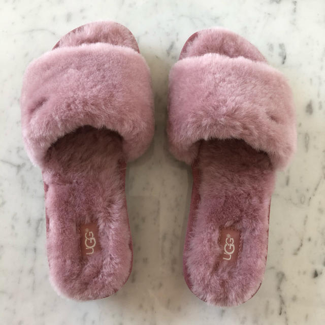 UGG(アグ)の【新品】UGG ムートン サンダル♡サイズ5 レディースの靴/シューズ(サンダル)の商品写真