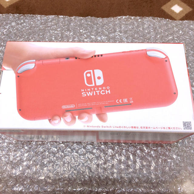 Nintendo Switch(ニンテンドースイッチ)の【新品】ニンテンドー　Switch Lite 本体 エンタメ/ホビーのゲームソフト/ゲーム機本体(家庭用ゲーム機本体)の商品写真