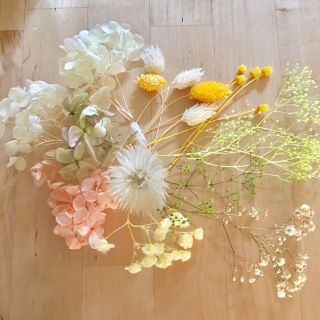 プリザーブドフラワー 花材 詰め合わせ あじさい かすみ草 等 白 イエロー 緑(プリザーブドフラワー)