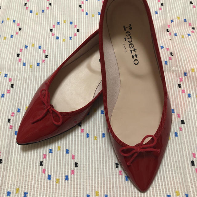 repetto(レペット)のレペット　エナメルフラットシューズ レディースの靴/シューズ(バレエシューズ)の商品写真