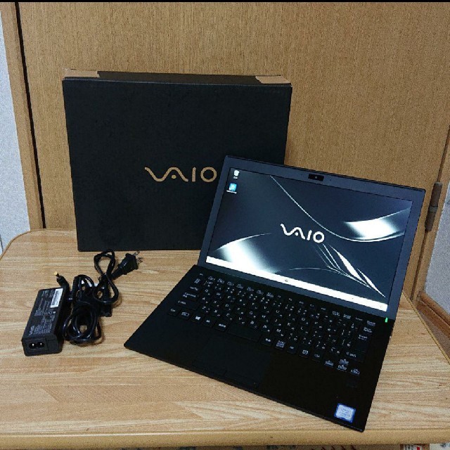 美品！高年式小型モバイル！VAIO pro PFノートパソコン i3