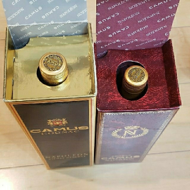 古酒　CAMUS COGNAC NAPOLEON3本とLOUIS D'OR1本 食品/飲料/酒の酒(ブランデー)の商品写真