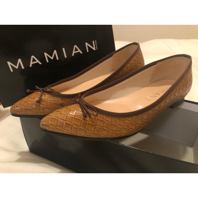 MAMIAN(マミアン)のMAMIAN フラットパンプス　25,0 レディースの靴/シューズ(ハイヒール/パンプス)の商品写真